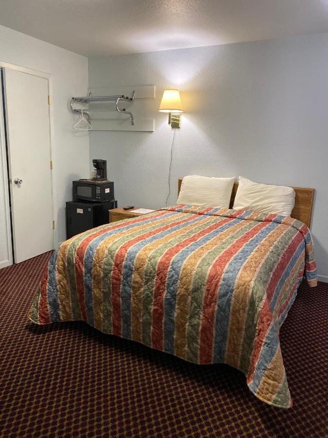 Regency Inn Comanche Exterior foto
